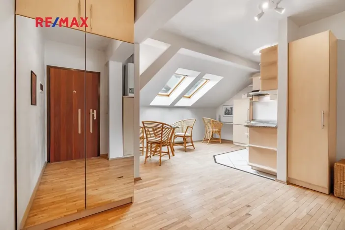 Prodej bytu 2+kk, Praha - Žižkov, Blahníkova, 40 m2