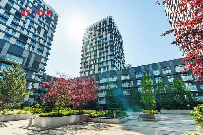 Pronájem bytu 1+kk, Praha - Žižkov, Olšanská, 37 m2