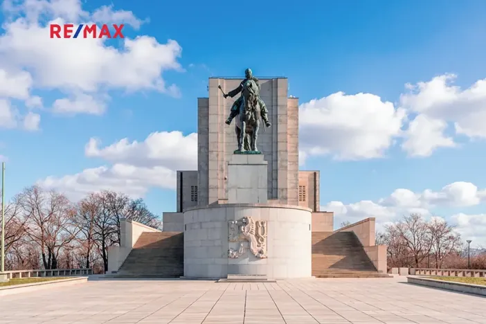 Pronájem obchodního prostoru, Praha - Žižkov, Husitská, 120 m2