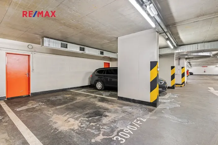 Pronájem bytu 2+kk, Praha - Vysočany, Podkovářská, 54 m2