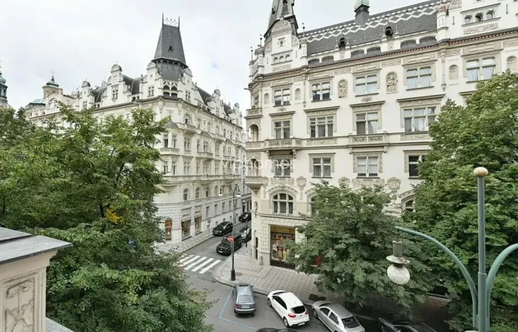 Pronájem bytu 4+1, Praha - Staré Město, Pařížská, 151 m2