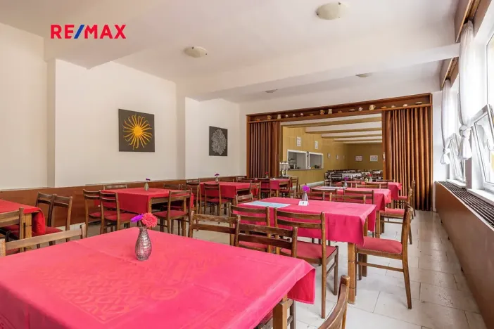 Prodej rodinného domu, Doksy, Pod Borným, 1700 m2