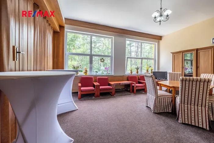 Prodej ubytování, Doksy, Pod Borným, 1700 m2