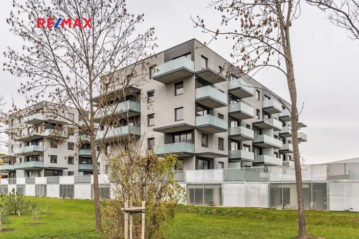 Prodej bytu 2+kk, Praha - Prosek, Čakovická, 43 m2