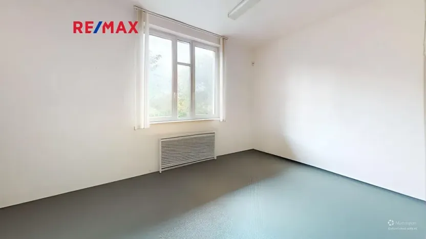 Pronájem skladu, Pardubice, Bohdanečská, 390 m2