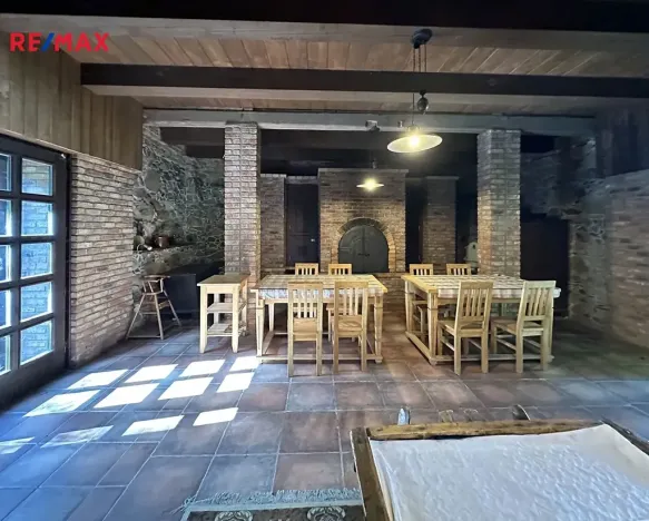 Prodej rodinného domu, Holetín, 800 m2