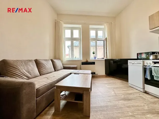 Prodej činžovního domu, Hlinsko, Poděbradovo náměstí, 333 m2