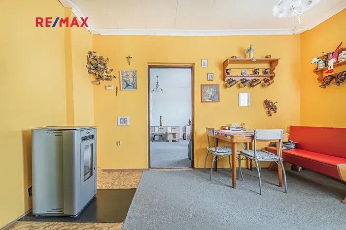 Prodej rodinného domu, Praha - Dolní Počernice, Listopadová, 302 m2