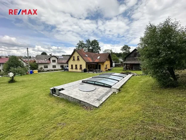 Prodej rodinného domu, Bystřec, 400 m2