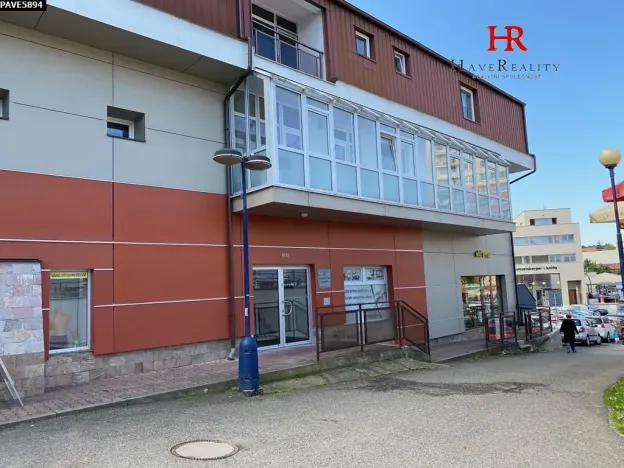 Pronájem obchodního prostoru, Benešov, Masarykovo náměstí, 60 m2