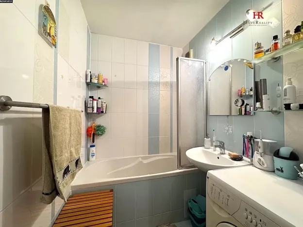 Prodej bytu 4+1, Kamenice, Sídliště II, 84 m2