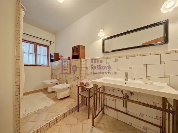 Prodej rodinného domu, Pluhův Žďár, 566 m2