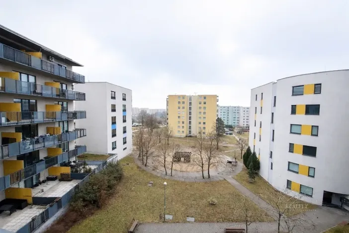 Pronájem bytu 1+kk, Brno - Líšeň, Horníkova, 30 m2