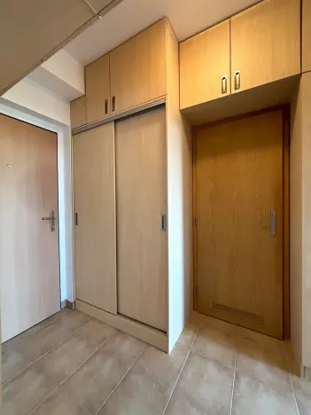 Pronájem bytu 2+kk, Jesenice, V Roháči I., 50 m2