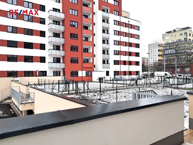 Pronájem - jiné, Praha - Hlubočepy, Fabiánové, 63 m2
