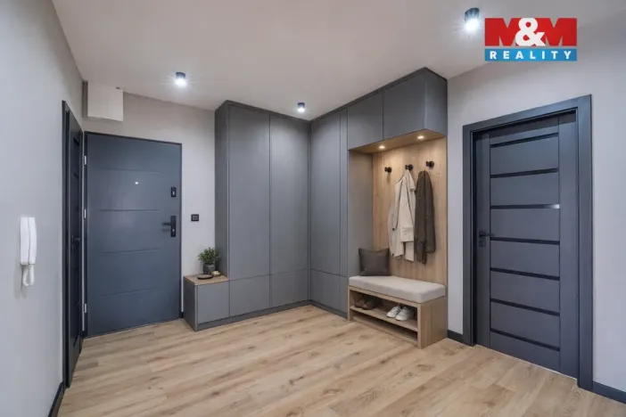 Prodej bytu 4+1, Tachov, Bělojarská, 84 m2