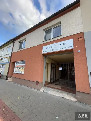 Pronájem obchodního prostoru, Hluk, Hlavní, 200 m2