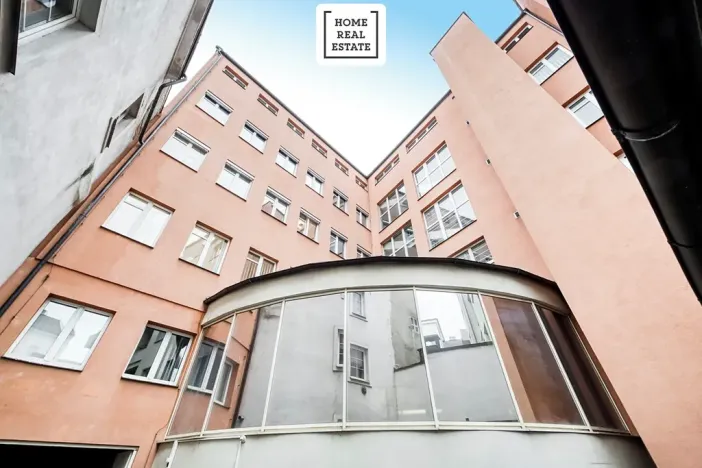 Pronájem kanceláře, Kolín, Rubešova, 256 m2