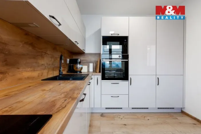 Prodej bytu 3+1, Kopřivnice, Francouzská, 67 m2