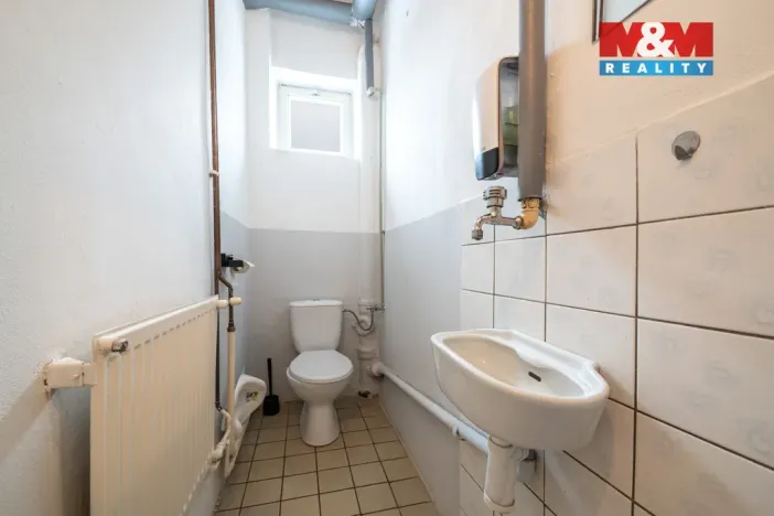 Prodej obchodního prostoru, Hejnice, 220 m2