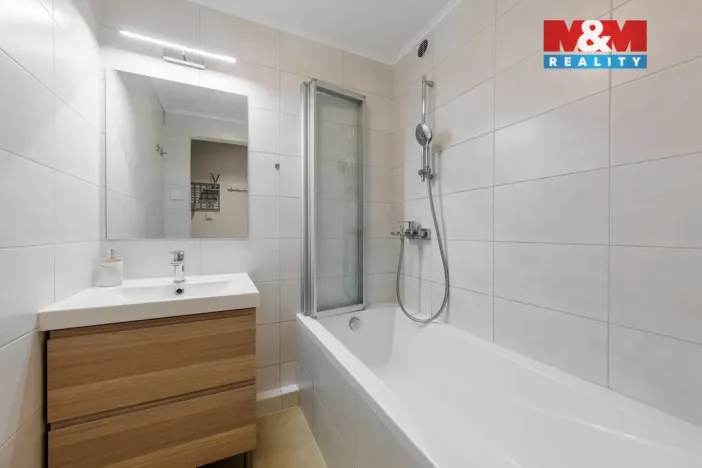 Prodej bytu 3+1, Loket, Mírová, 72 m2