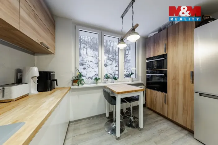 Prodej bytu 3+1, Loket, Mírová, 72 m2