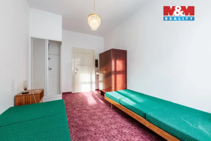 Prodej ubytování, Bečov nad Teplou, Nádražní, 298 m2