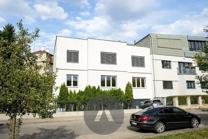 Pronájem bytu 2+1, Brno, Žabovřeská, 80 m2