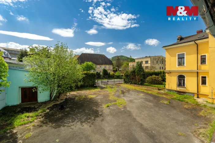 Prodej obchodního prostoru, Česká Kamenice, Lipová, 1225 m2