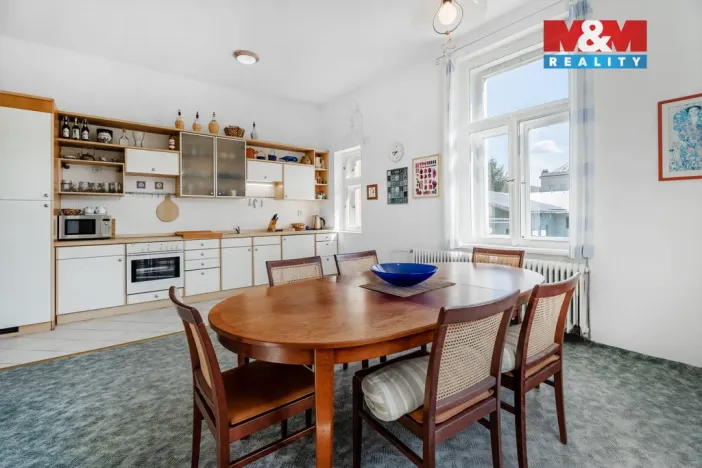 Prodej obchodního prostoru, Česká Kamenice, Lipová, 1225 m2