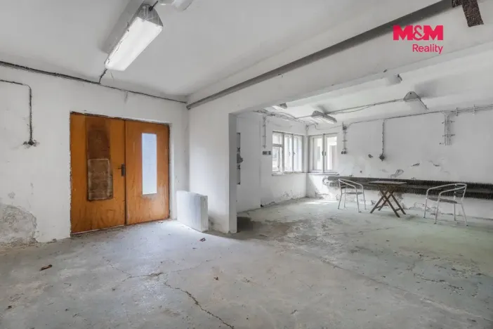 Prodej obchodního prostoru, Česká Kamenice, Lipová, 1225 m2