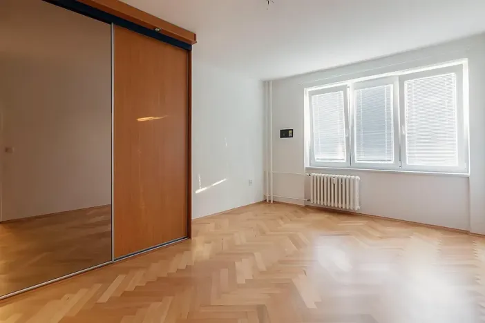 Prodej bytu 2+1, Praha - Záběhlice, Senohrabská, 53 m2