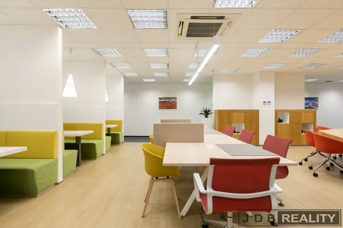 Pronájem kanceláře, Praha - Holešovice, Dělnická, 110 m2
