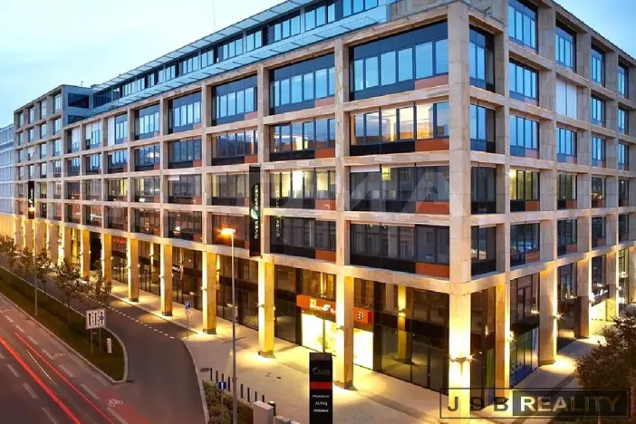 Pronájem kanceláře, Praha - Karlín, Rohanské nábřeží, 60 m2