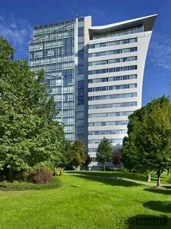 Pronájem kanceláře, Praha - Holešovice, Jankovcova, 470 m2