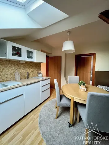 Pronájem bytu 2+kk, Kutná Hora, Husova, 53 m2