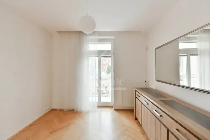 Pronájem bytu 4+1, Praha - Vinohrady, Belgická, 120 m2