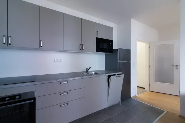 Pronájem bytu 1+kk, Praha - Hlubočepy, Fabiánové, 31 m2