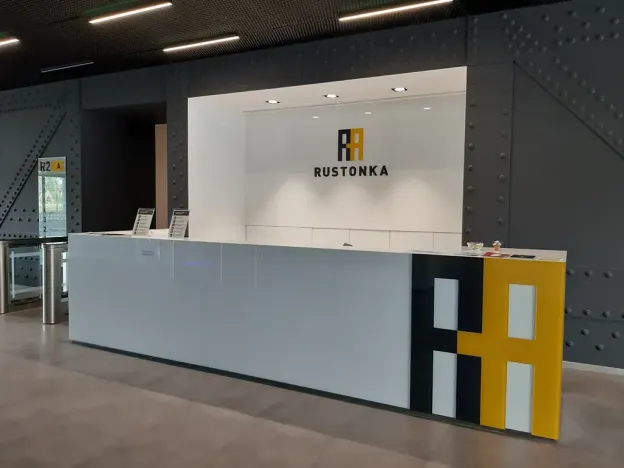 Pronájem kanceláře, Praha - Karlín, Sokolovská, 800 m2