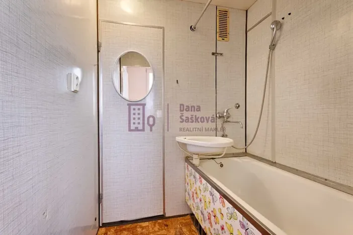 Pronájem bytu 2+1, Jindřichův Hradec, sídliště Vajgar, 62 m2