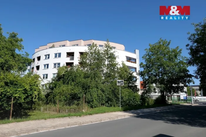 Pronájem bytu 2+kk, Hradec Králové - Kukleny, Pražská třída, 60 m2