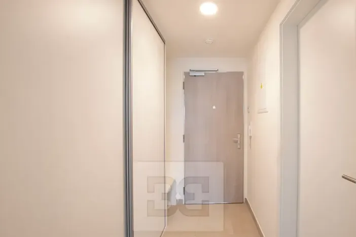 Pronájem bytu 1+kk, Praha - Hloubětín, Poděbradská, 32 m2