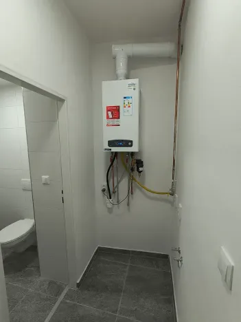 Pronájem obchodního prostoru, Brno, Anenská, 28 m2