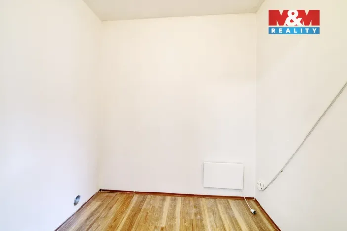 Prodej bytu 4+1, Cheb, Májová, 110 m2
