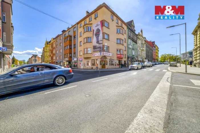 Prodej bytu 4+1, Cheb, Májová, 199 m2