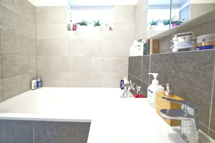 Pronájem bytu 2+kk, Praha - Modřany, Mezi vodami, 63 m2