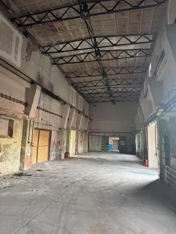 Dražba výrobních prostor, Pardubice, 5239 m2