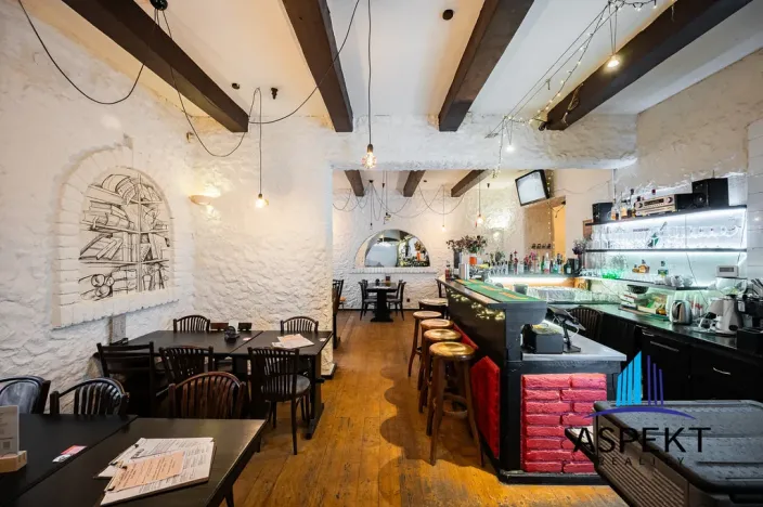 Pronájem restaurace, Praha - Bubeneč, Šmeralova, 114 m2