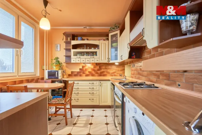 Prodej bytu 3+1, Zlín, Budovatelská, 68 m2