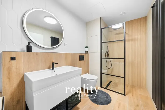 Prodej bytu 4+kk, Znojmo, Jarošova, 110 m2